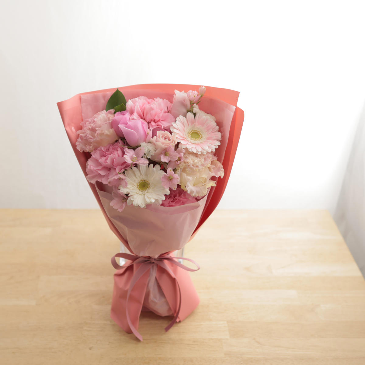 ピンク色の花束　サンプル画像D