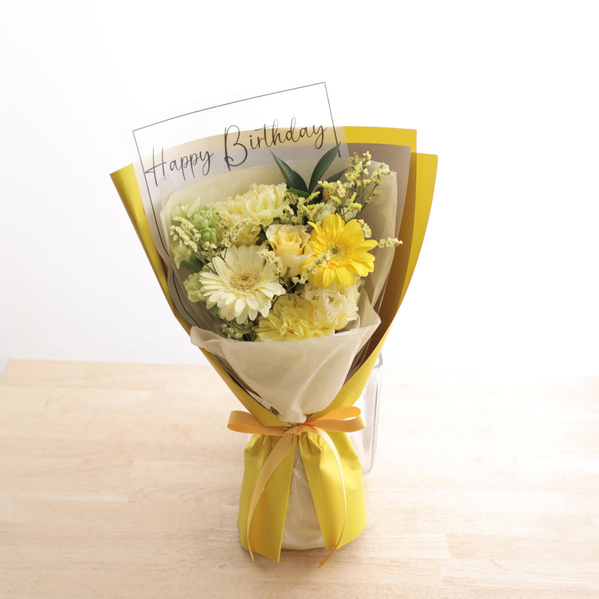 お誕生日・お祝いの花束（黄色）