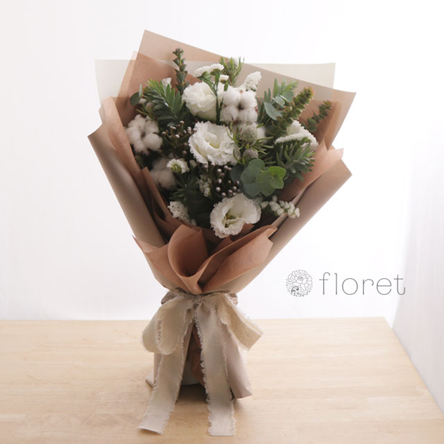 【冬限定】コットンの入ったお任せ冬のおしゃれな花束A