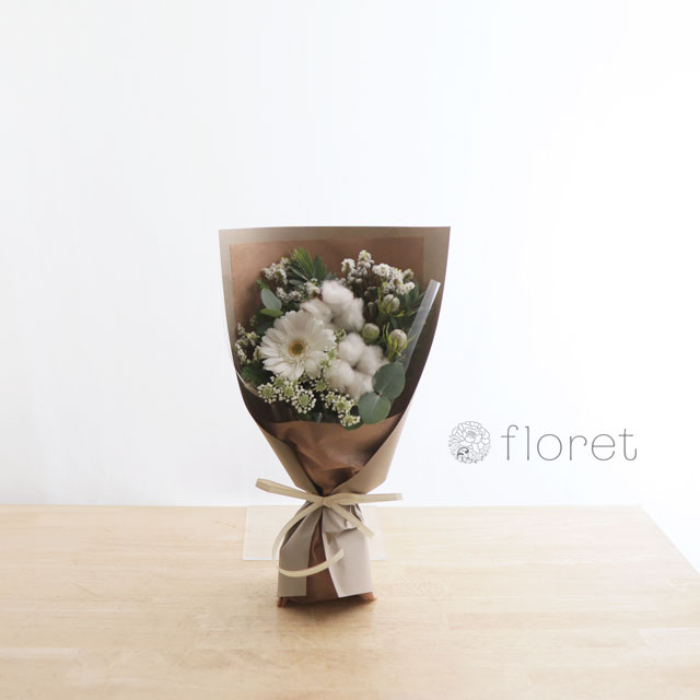 【冬限定】コットンの入ったお任せ冬のコンパクトな花束B